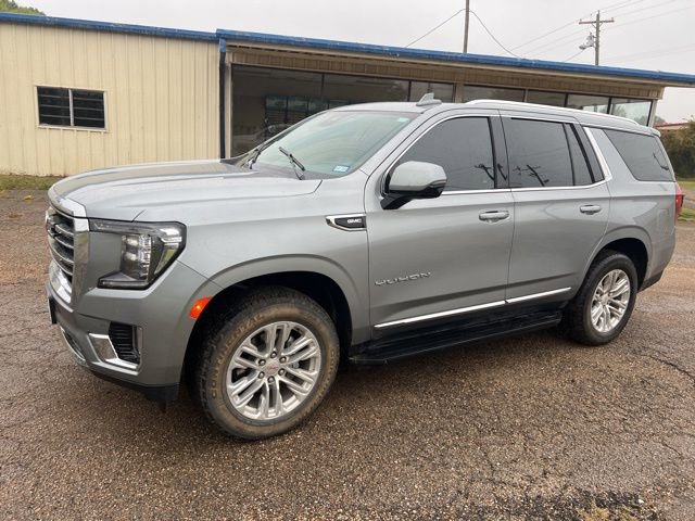 Used 2024 GMC Yukon SLT w/ SLT Luxury Package image 2