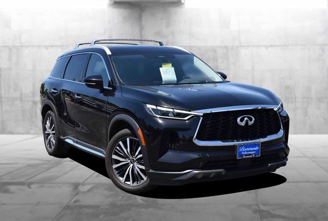 Used 2023 INFINITI QX60 Sensory w/ Vision Package AWD/4WD image 2