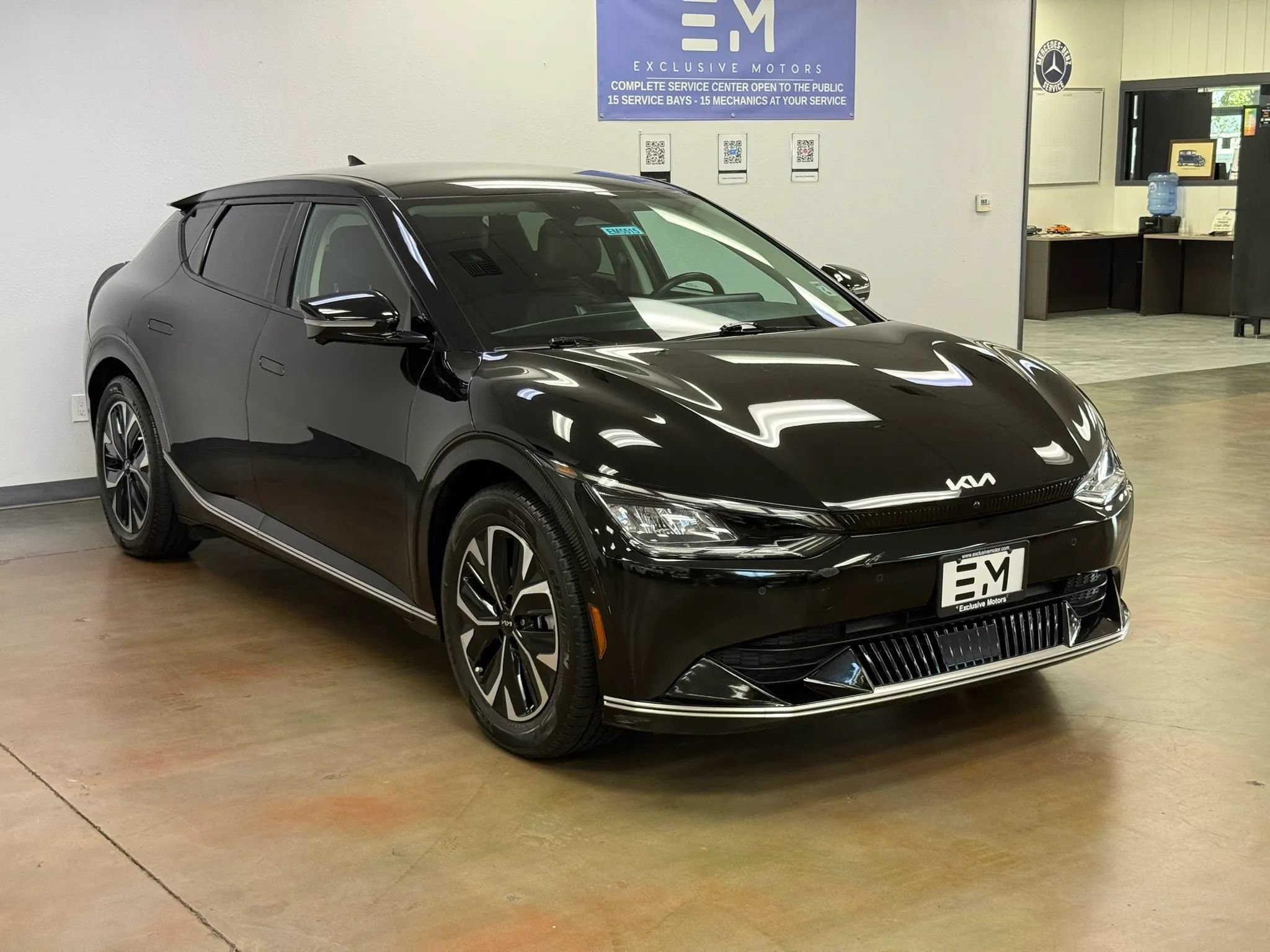Used 2023 Kia EV6 Wind w/ Wind Technology Package RWD image 2