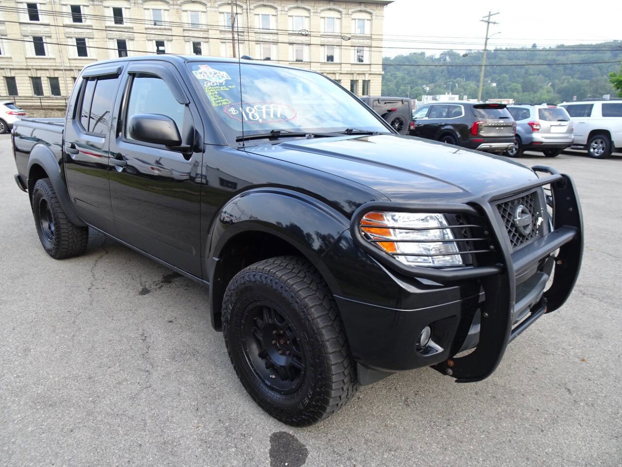Used 2017 Nissan Frontier SV w/ SV Value Truck Package image 4
