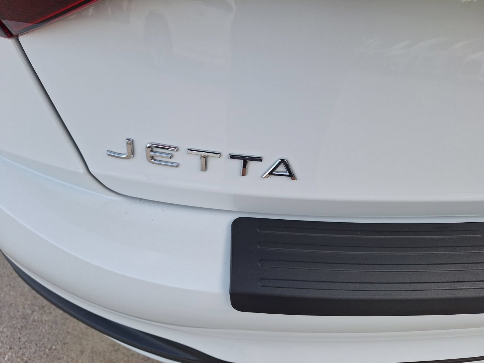 Used 2024 Volkswagen Jetta Sport FWD image 12