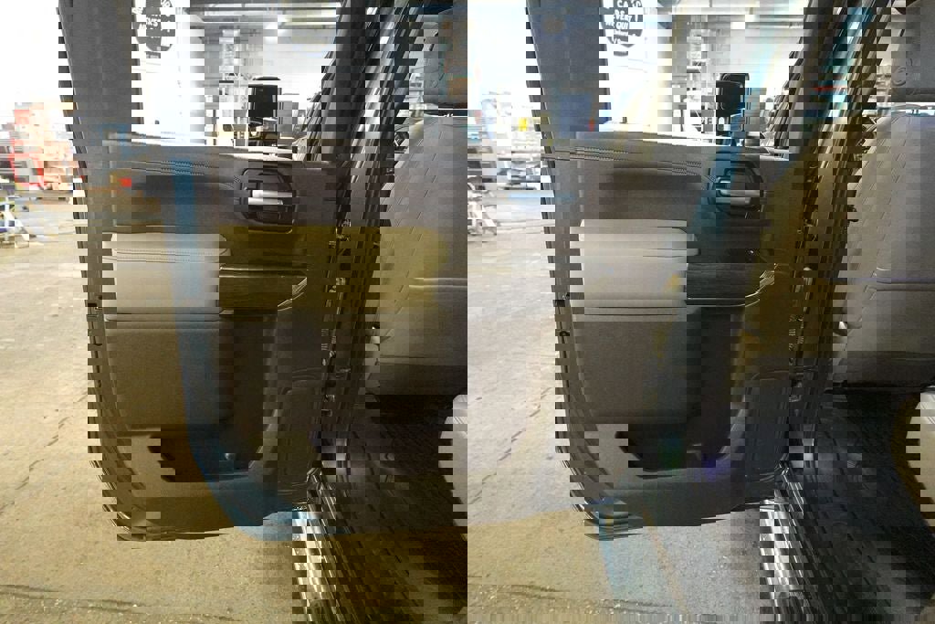 Used 2020 Chevrolet Silverado 2500 LTZ w/ LTZ Plus Package image 23