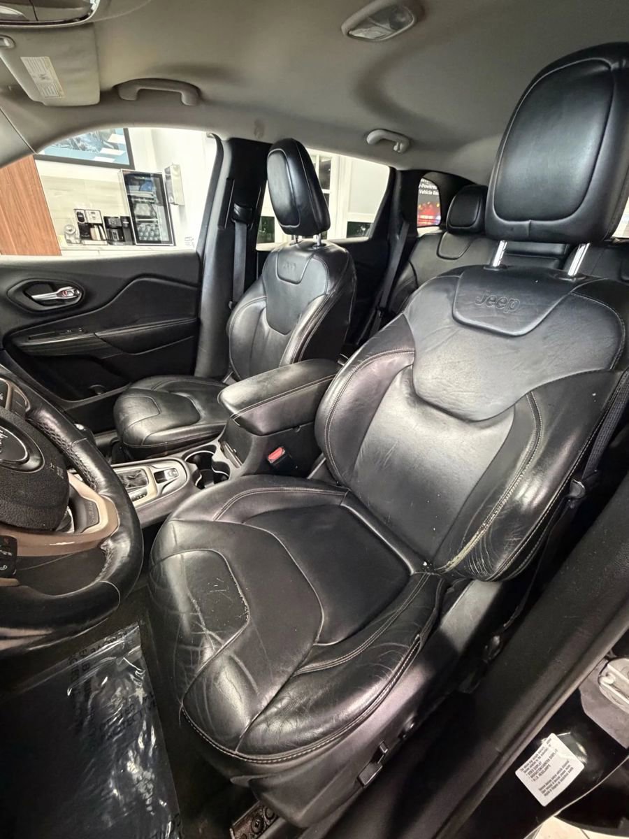 Used 2015 Jeep Cherokee Limited image 10