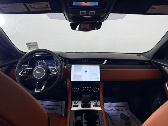 New 2026 Jaguar F-PACE R-Dynamic S image 24