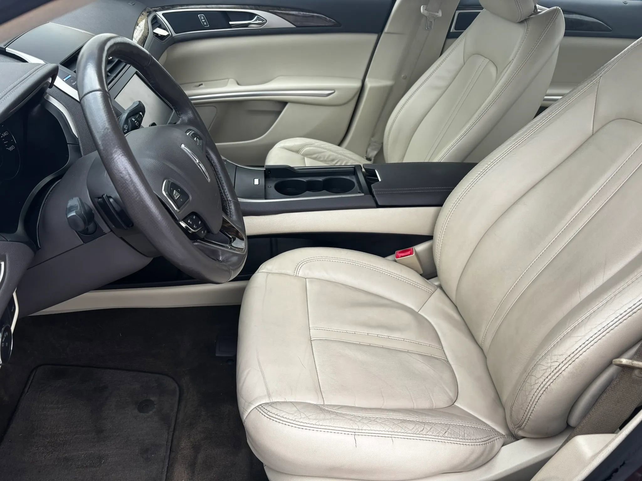 Used 2013 Lincoln MKZ FWD image 15