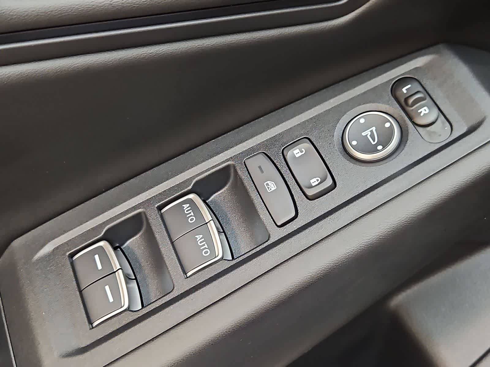 Certified 2025 Honda Accord SE image 17