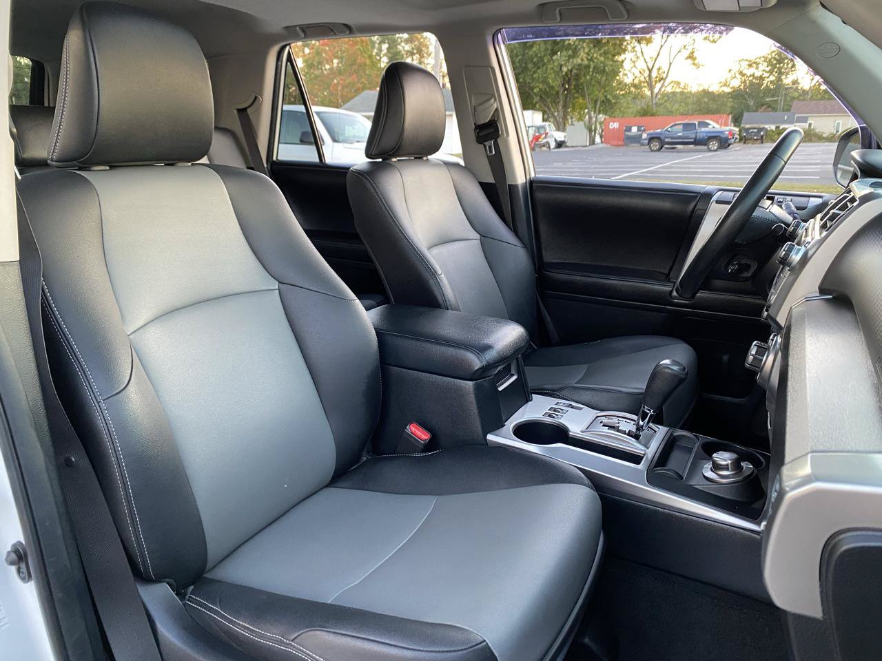 Used 2014 Toyota 4Runner SR5 Premium AWD/4WD image 9