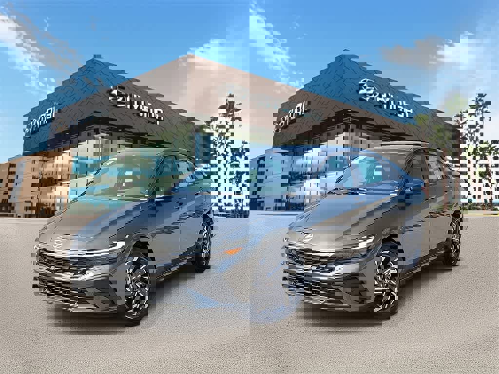 New 2025 Hyundai Elantra SEL