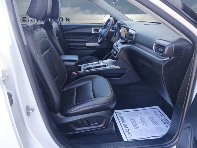 Used 2023 Ford Explorer XLT w/ Equipment Group 202A image 15