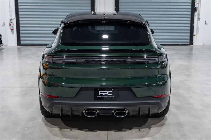 Used 2024 Porsche Cayenne Turbo GT AWD/4WD image 5