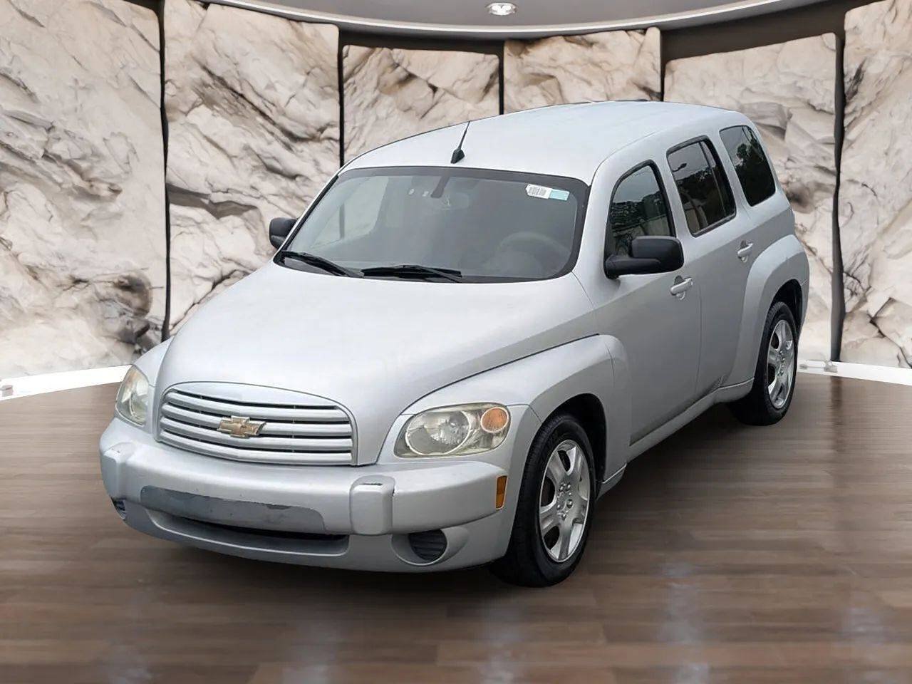 Used 2011 Chevrolet HHR LS FWD image 3