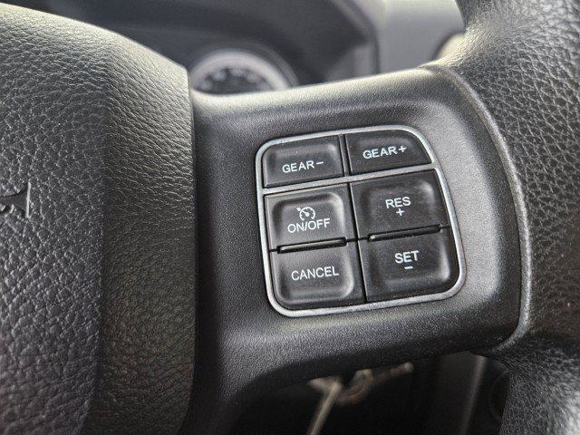 Used 2015 RAM 1500 Classic SLT AWD/4WD image 25