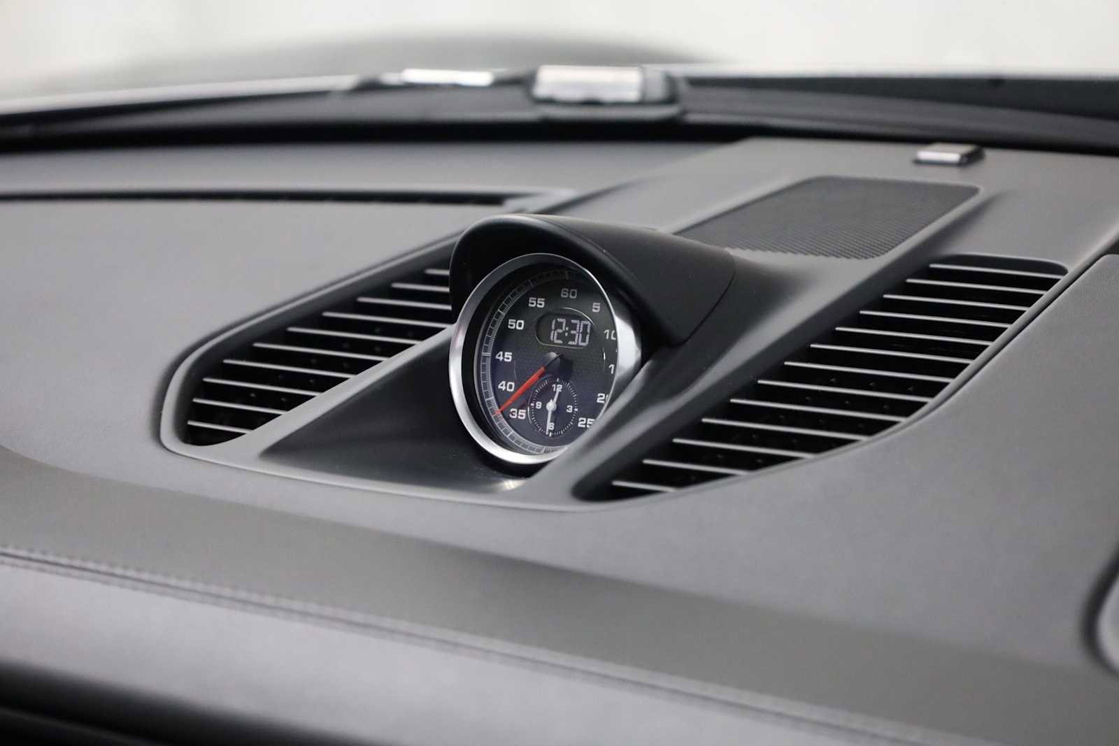 Used 2019 Porsche 911 Carrera GTS image 23