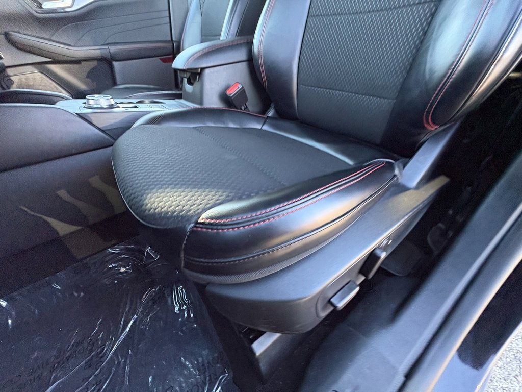 Used 2024 Ford Escape ST-Line image 35