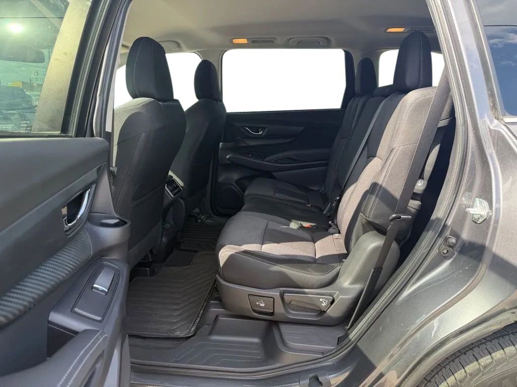 Used 2023 Subaru Ascent Premium AWD/4WD image 27