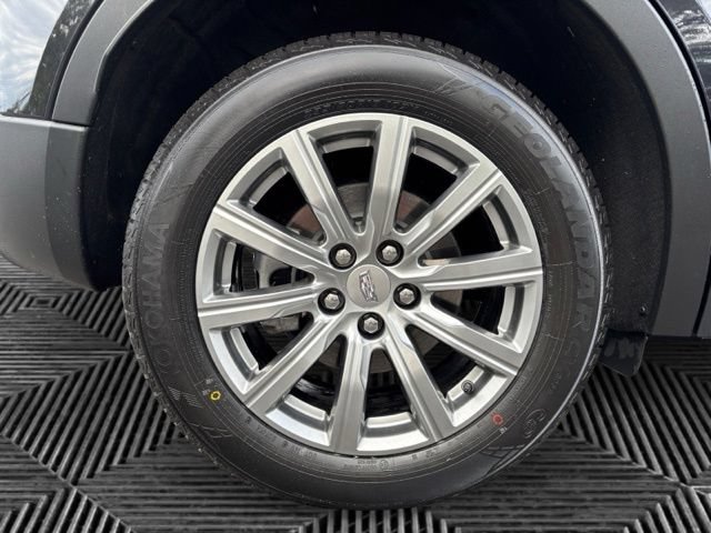 Used 2023 Cadillac XT4 Premium Luxury w/ Driver Assist Package AWD/4WD image 33