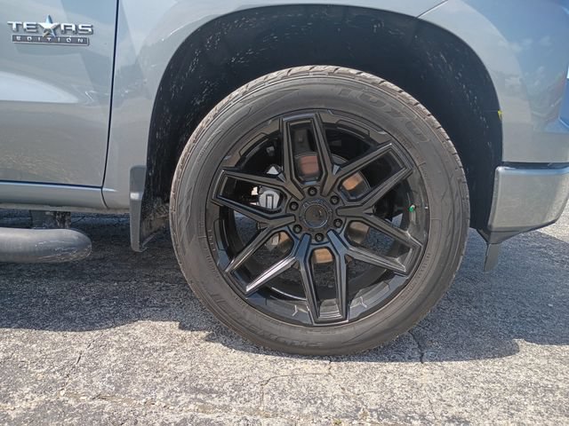 Used 2024 Chevrolet Silverado 1500 RST AWD/4WD image 3