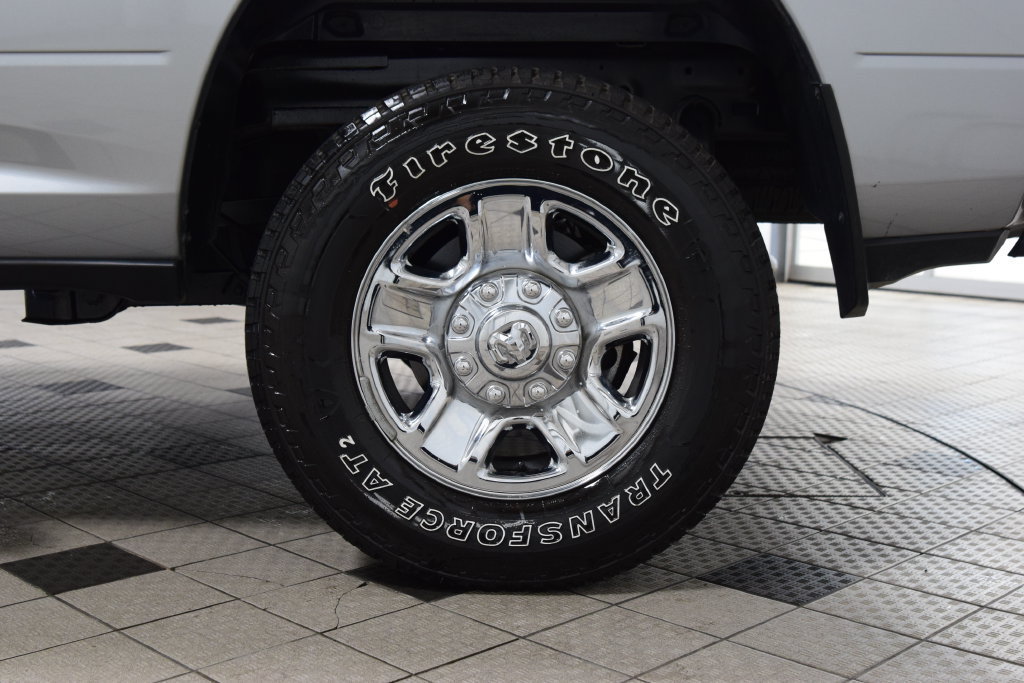 Used 2024 RAM 2500 Tradesman w/ Chrome Appearance Group AWD/4WD image 24
