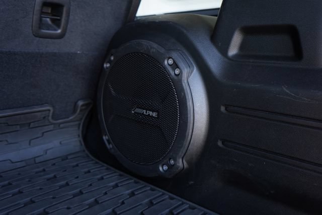Used 2020 Jeep Wrangler Unlimited Sahara AWD/4WD image 9