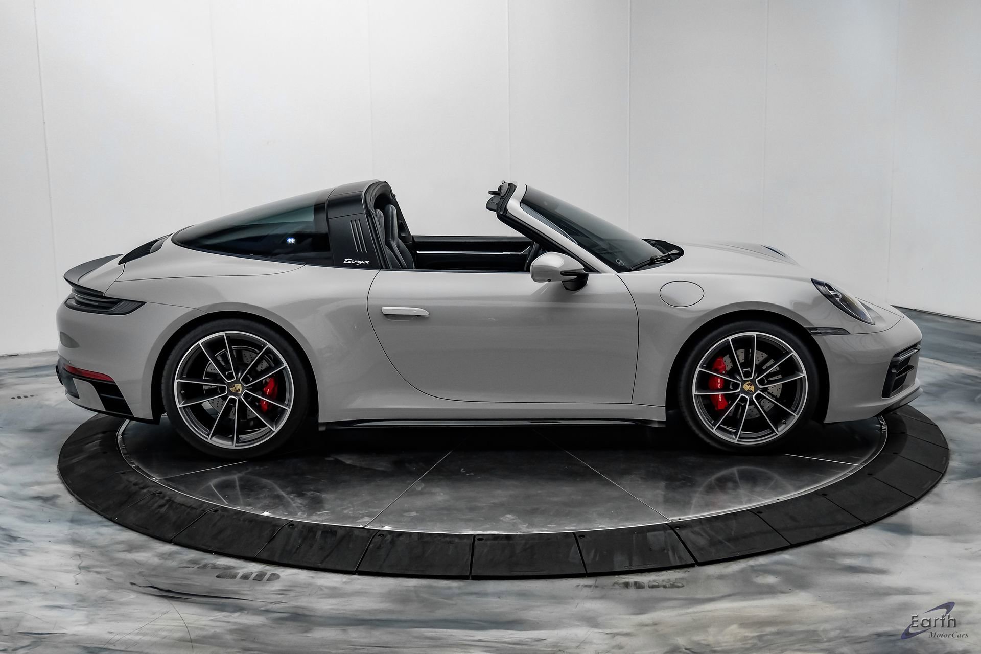 Used 2022 Porsche 911 Targa 4S AWD/4WD image 24