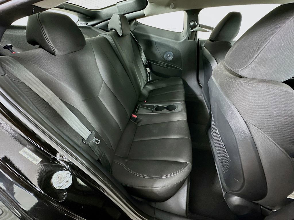 Used 2012 Hyundai Veloster image 30