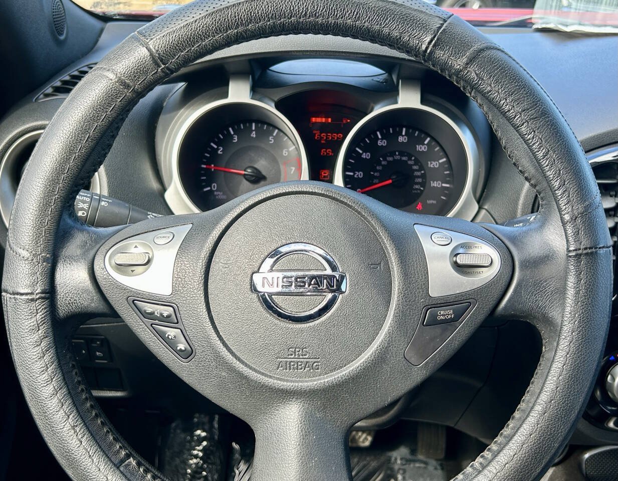 Used 2017 Nissan Juke SL FWD image 18