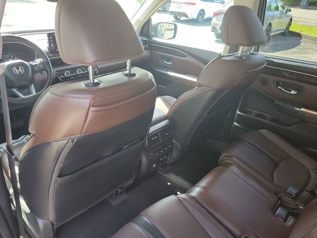 Used 2023 Honda Pilot Elite image 13