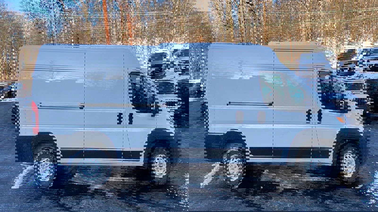 Used 2025 RAM ProMaster 2500 w/ Storage Group image 25