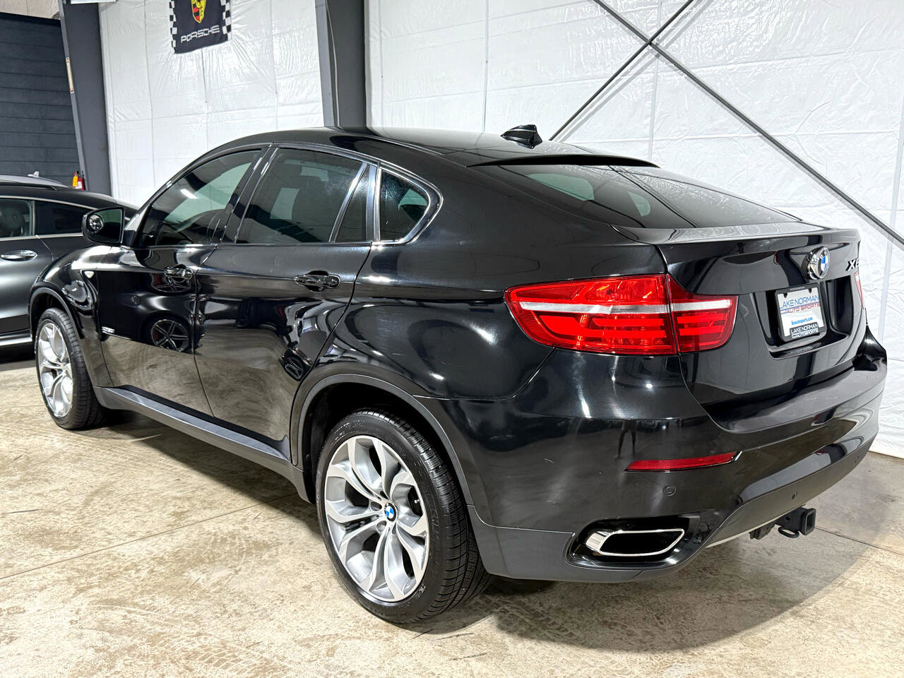 Used 2013 BMW X6 xDrive50i image 3