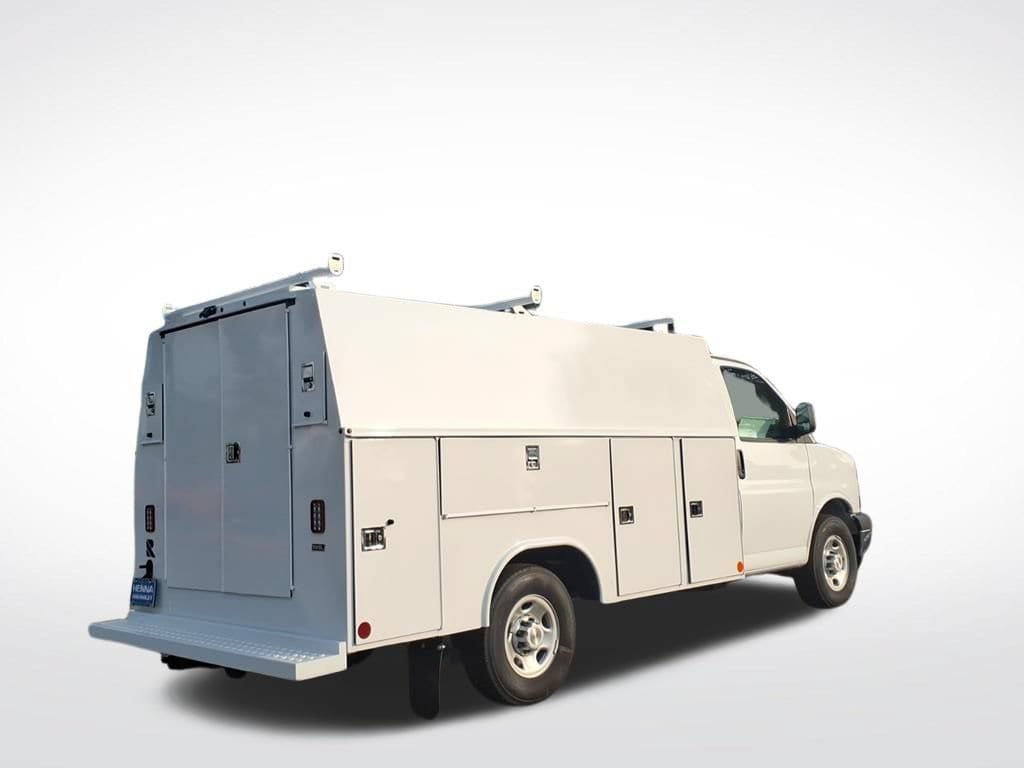 New 2026 Chevrolet Express 3500 w/ Power Convenience Package RWD image 4