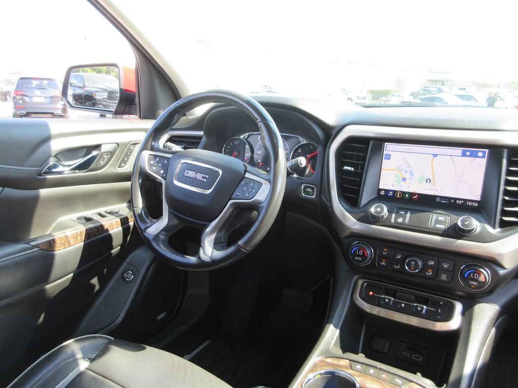 Certified 2021 GMC Acadia Denali w/ Denali Ultimate Package AWD/4WD image 27