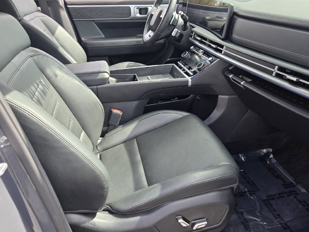 Certified 2026 Hyundai Santa Fe Limited FWD image 16