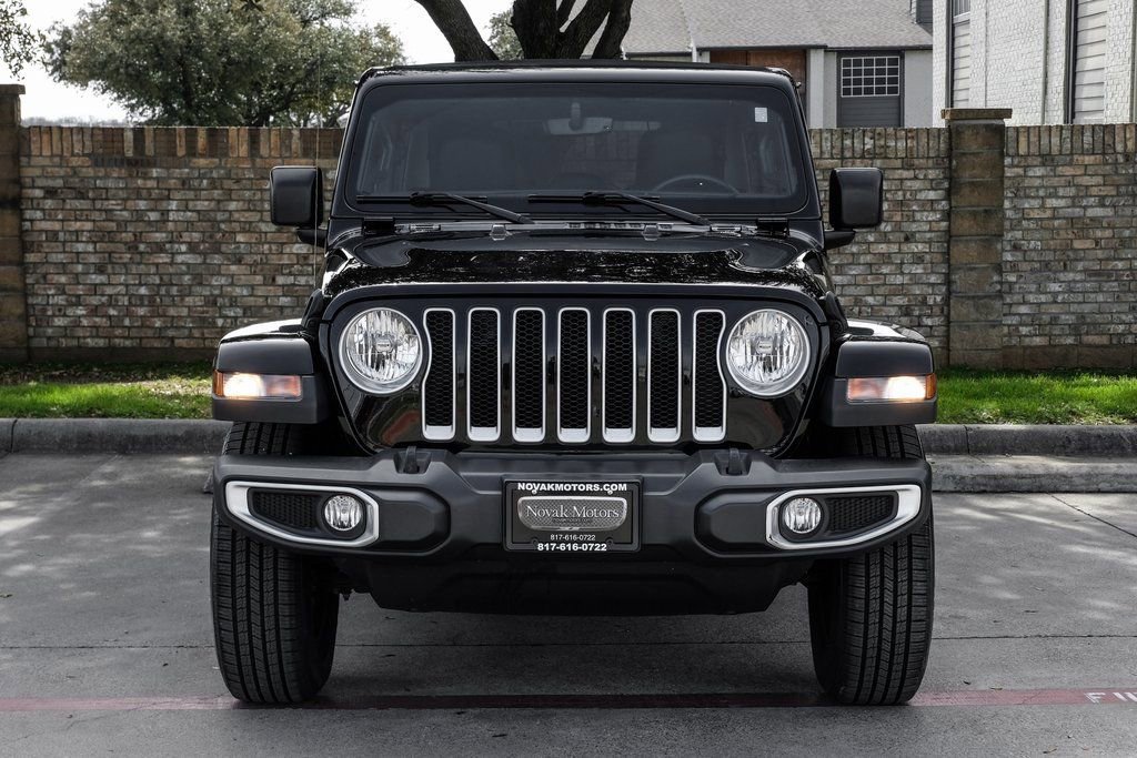 Used 2023 Jeep Wrangler Sahara w/ Cold Weather Group image 11