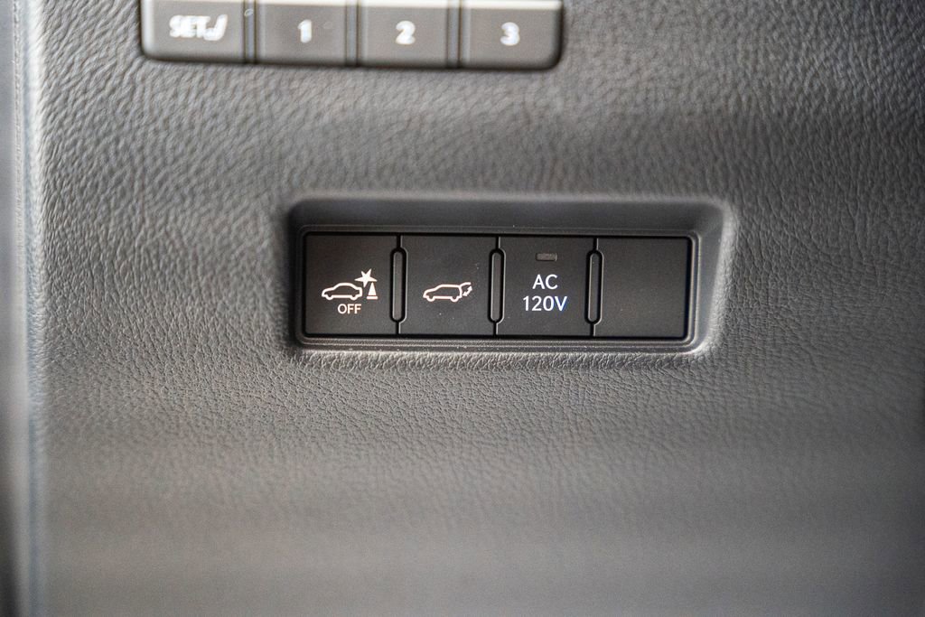 Used 2025 Lexus GX 550 w/ Cold Area Package image 48