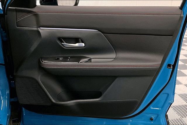 New 2025 Nissan Kicks SR w/ SR Premium Package image 36