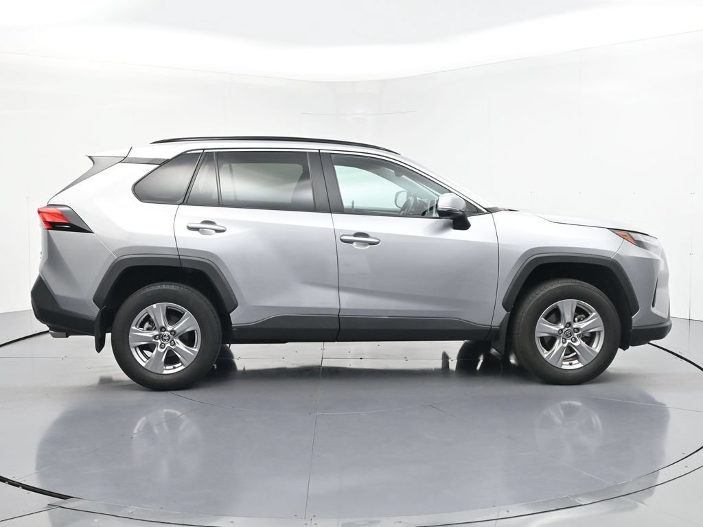 Used 2023 Toyota RAV4 XLE AWD/4WD image 8