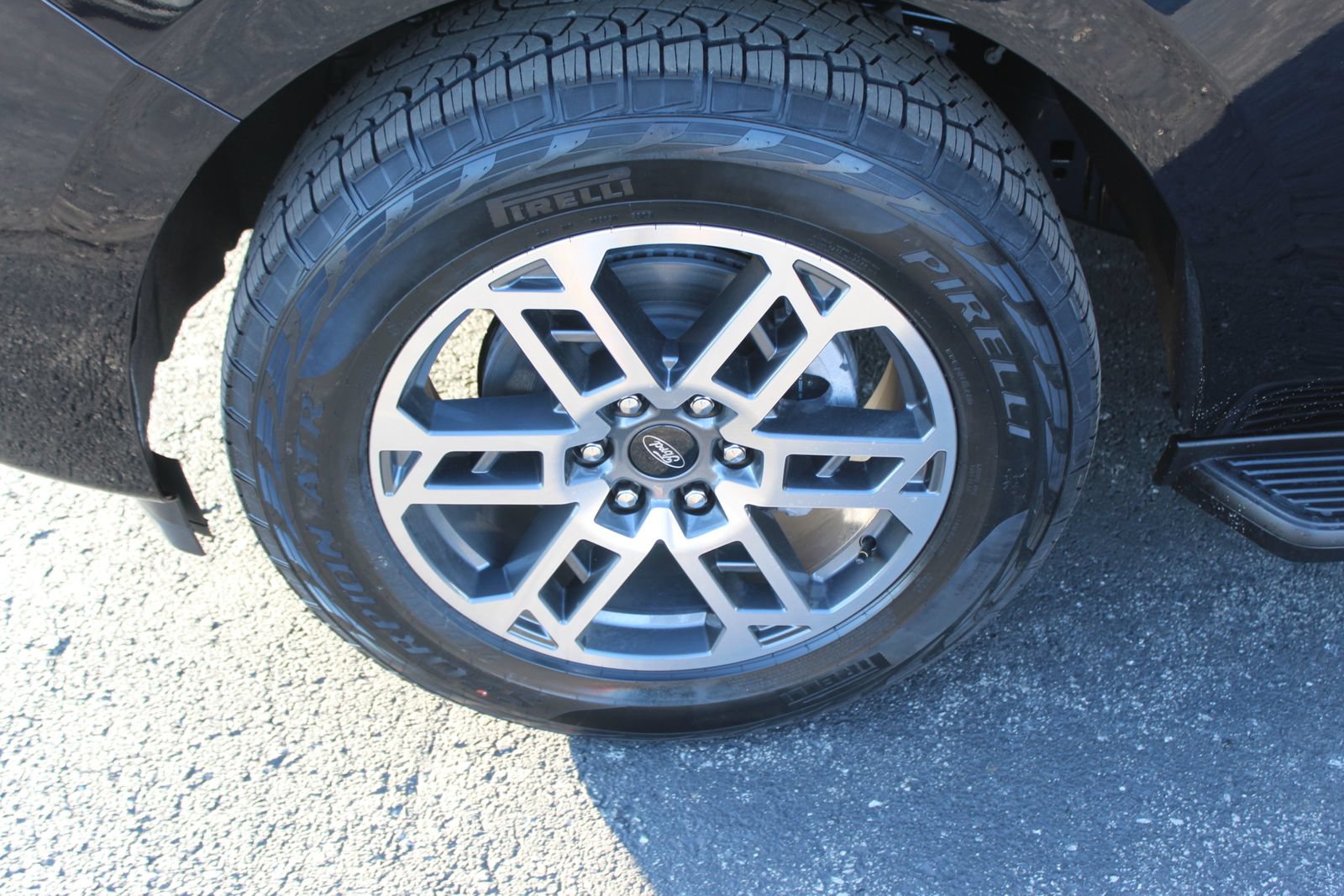 New 2025 Ford Expedition Active AWD/4WD image 23