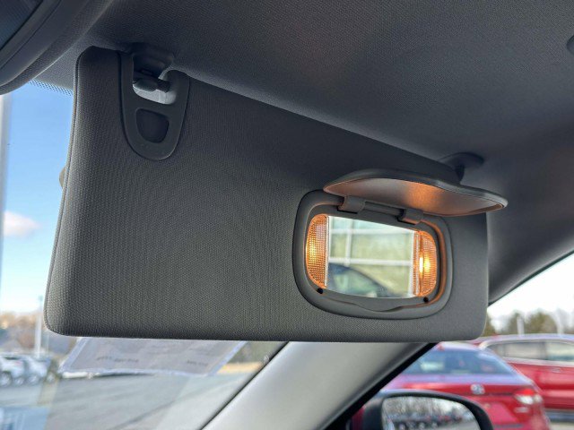 Used 2020 Jeep Cherokee Latitude Plus image 29