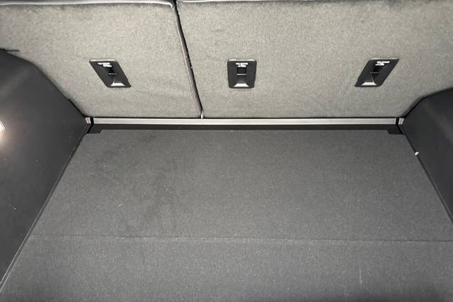 New 2026 GMC Terrain AT4 w/ Convenience Package III image 17