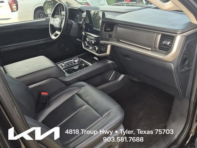 Used 2023 Ford Expedition Max XLT AWD/4WD image 14