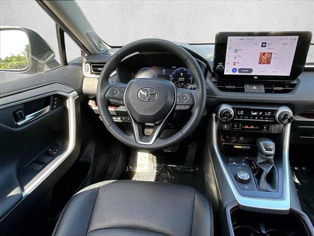 Used 2023 Toyota RAV4 Limited AWD/4WD image 7