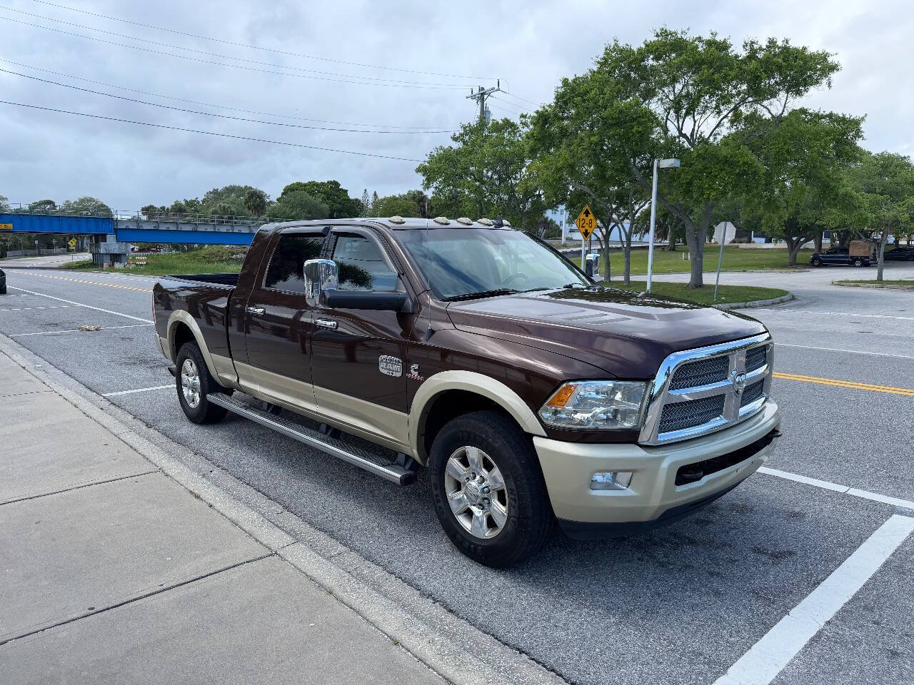 Used 2015 RAM 2500 Longhorn RWD image 9