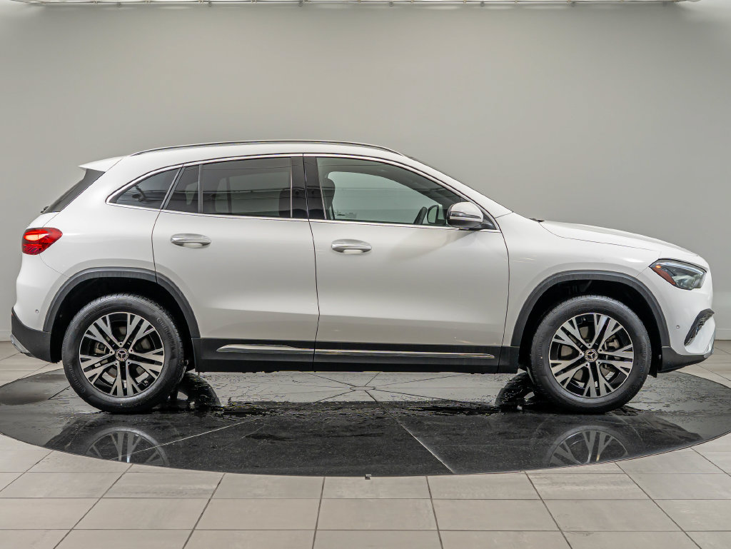 Certified 2026 Mercedes-Benz GLA 250 4MATIC image 4