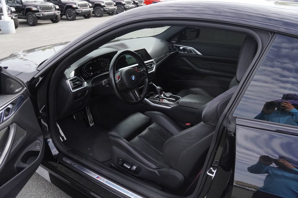 Used 2023 BMW M4 Competition w/ Executive Package RWD image 27