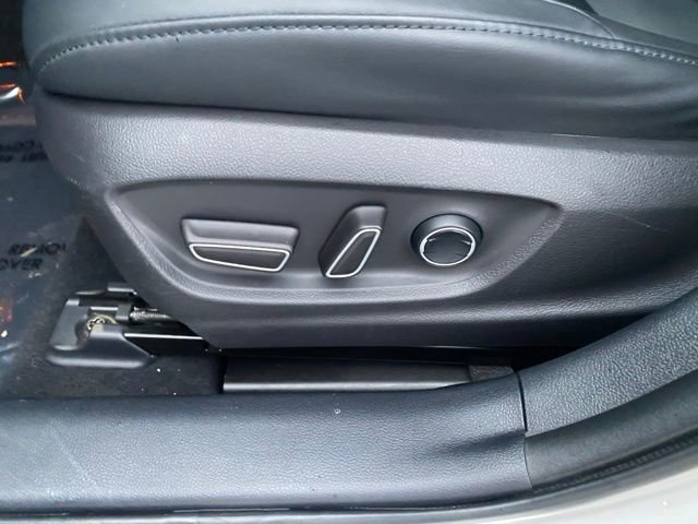 Certified 2017 Toyota Prius Prime Advanced image 20