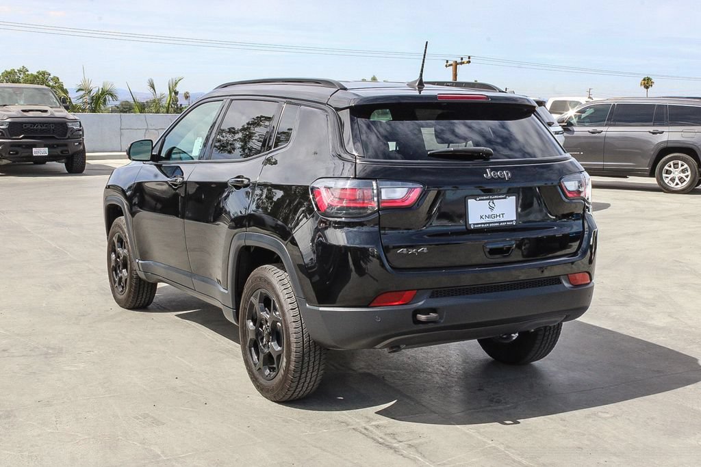 Used 2023 Jeep Compass Trailhawk w/ Trailhawk Elite Group AWD/4WD image 7