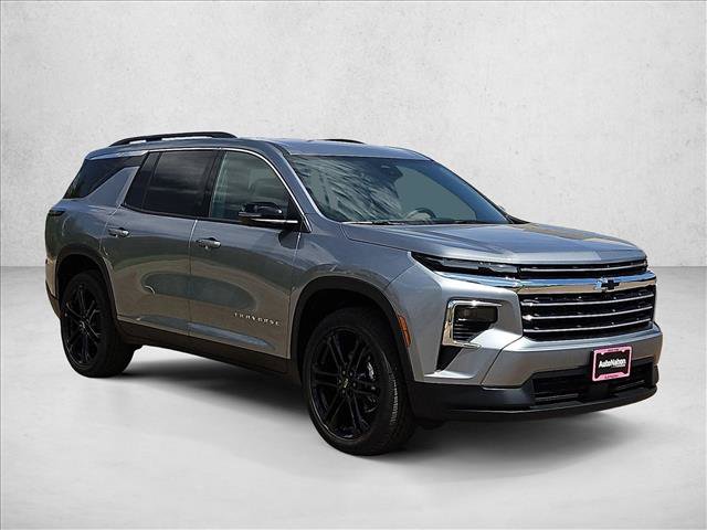 New 2027 Chevrolet Traverse LT w/ Driver Confidence Package FWD image 7
