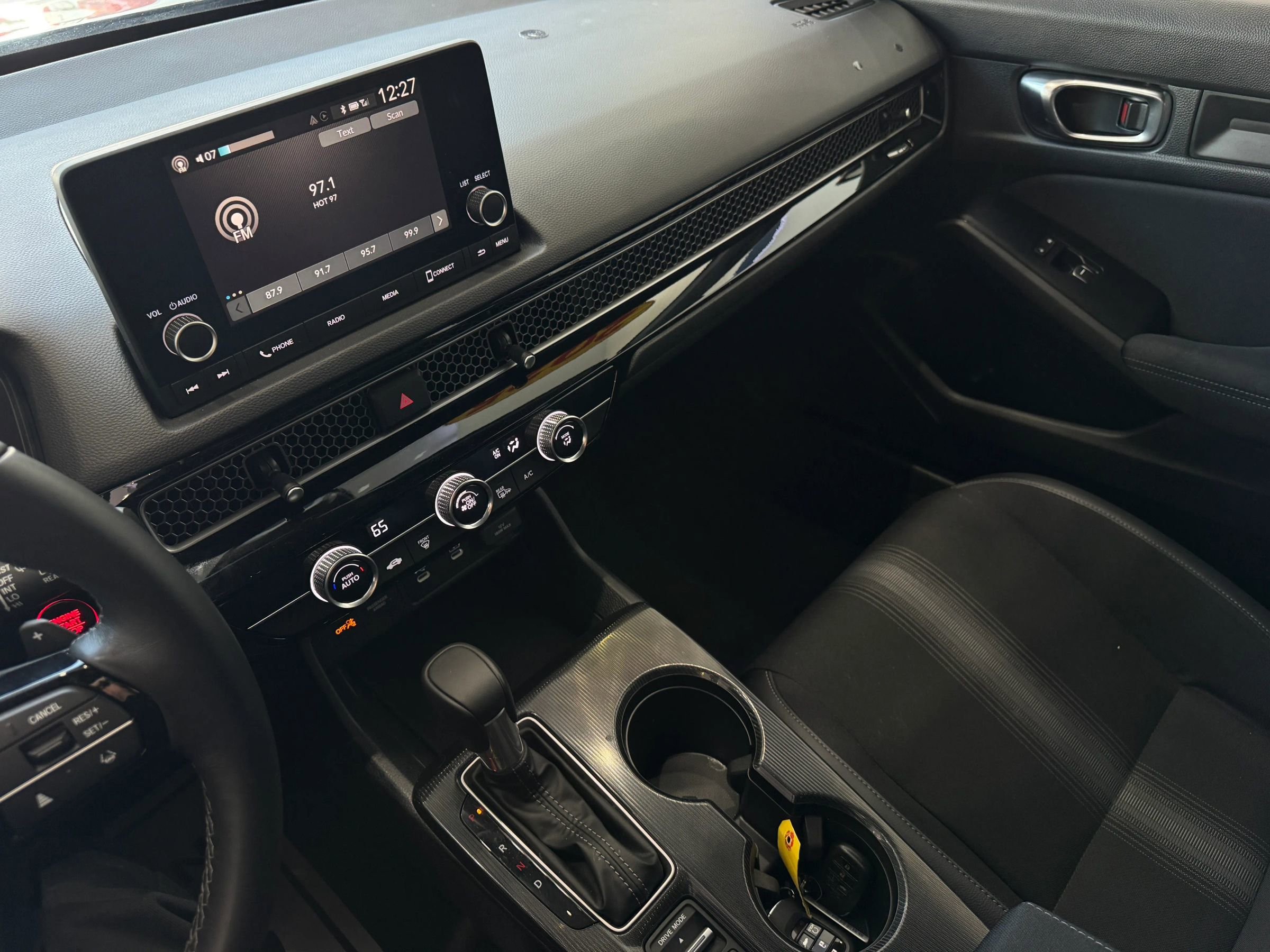 Used 2025 Honda Civic Sport image 17