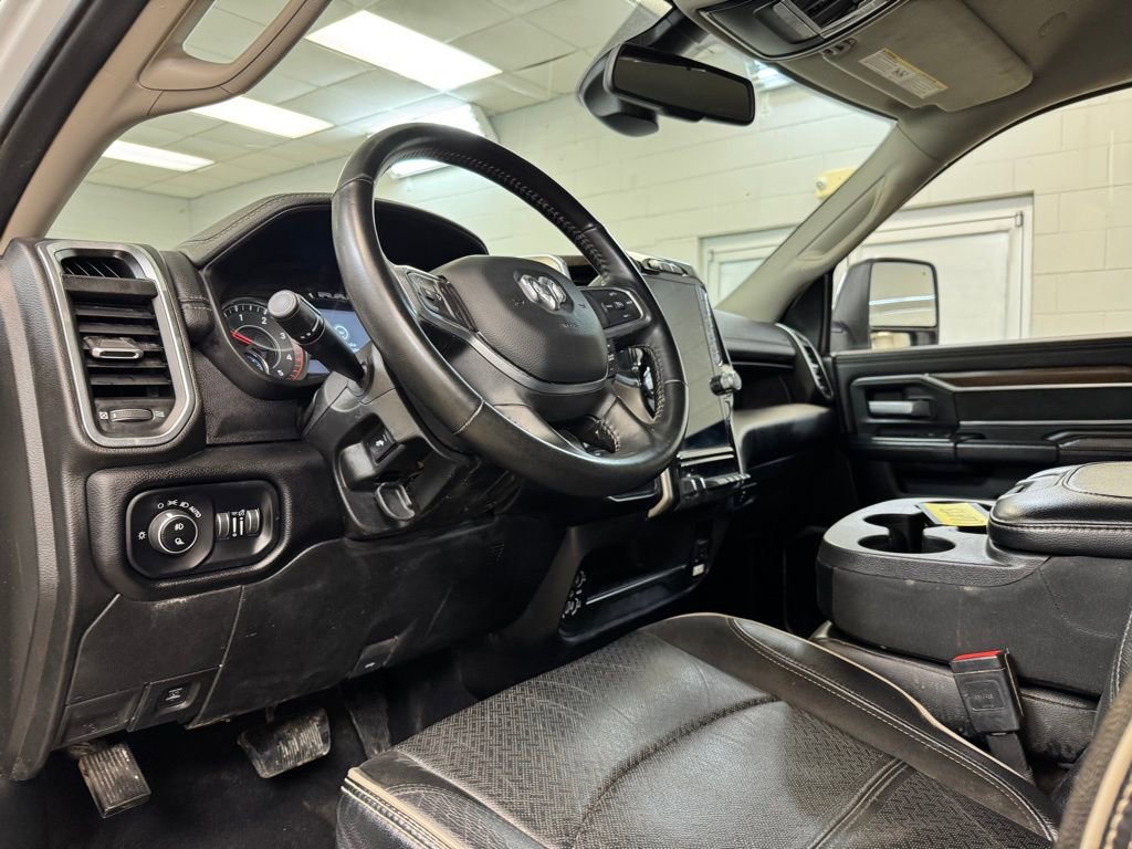 Used 2024 RAM 2500 Laramie AWD/4WD image 14