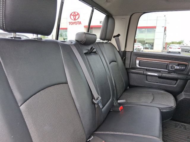 Used 2017 RAM 1500 Laramie w/ Convenience Group AWD/4WD image 10